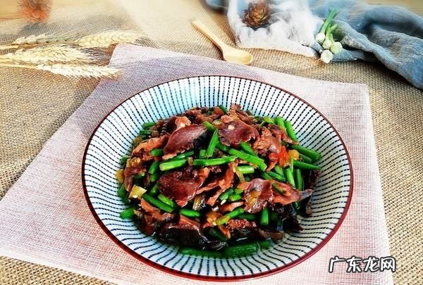 鸭胗怎么炒又嫩好吃,怎样炒鸭胗又嫩又好吃窍门