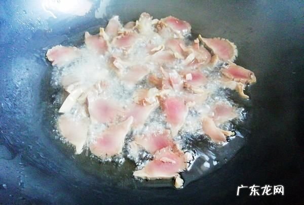 鸭胗怎么炒又嫩好吃,怎样炒鸭胗又嫩又好吃窍门