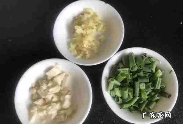 炒鸭子怎么做好吃,怎样炒鸭肉嫩又好吃又简单