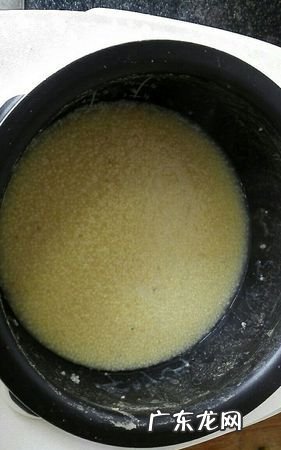 煮小米粥需要提前泡,小米煮粥血糖高的人能吃