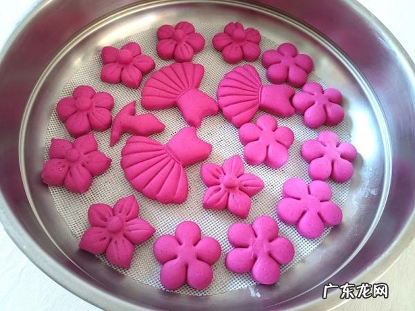 火龙果馒头用什么来固色,火龙果蒸馒头怎样才能不变色柠檬