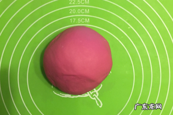 火龙果馒头用什么来固色,火龙果蒸馒头怎样才能不变色柠檬