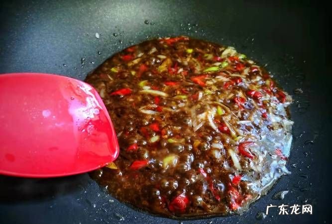 怎么炒甜面酱最香,从超市买来的甜面酱如何进一步炒制更好吃
