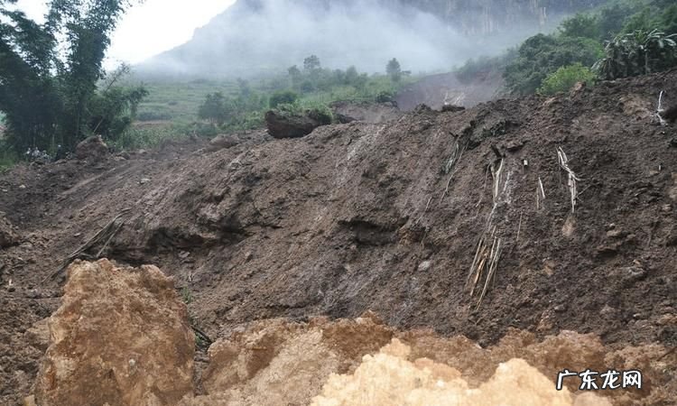 泥石流发生需要三个必备条件,简述泥石流的形成条件及防治措施