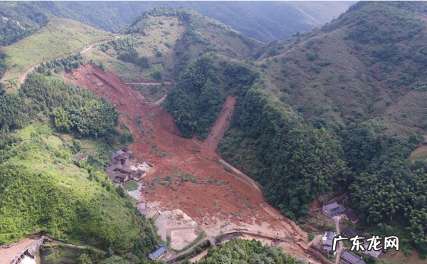泥石流发生需要三个必备条件,简述泥石流的形成条件及防治措施
