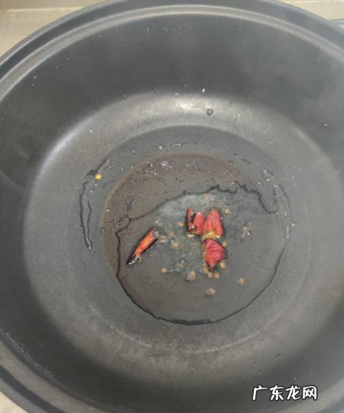 怎么炒胡萝卜丝,炒胡萝卜丝的做法炒胡萝卜丝怎么做