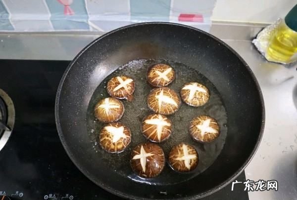 青菜炒香菇怎么炒,香菇青菜怎么炒好吃