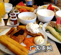 高温油放盐会有致癌吗,食用油和食盐在高温下会产生化学反应