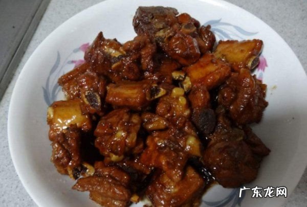 怎么炒排骨不粘锅,炸排骨怎么不粘锅