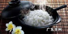 一个人煮饭放多少米,煮一个人的饭应该放多少水和米