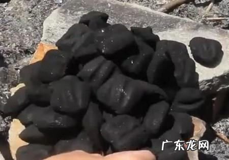 酒精块怎么点燃木炭,烧烤没有固体酒精怎么引燃碳