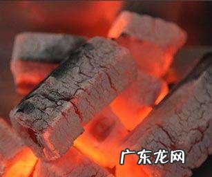 酒精块怎么点燃木炭,烧烤没有固体酒精怎么引燃碳
