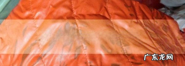 彩漂粉可以洗有颜色的衣服吗,彩漂可以洗掉染色