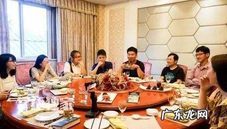 两餐之间是什么时间,标准一日两餐时间是什么时候