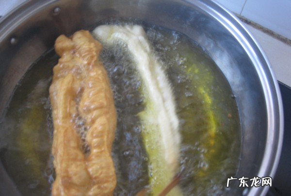 如何自制油条,家庭自制油条简单做法和配方窍门