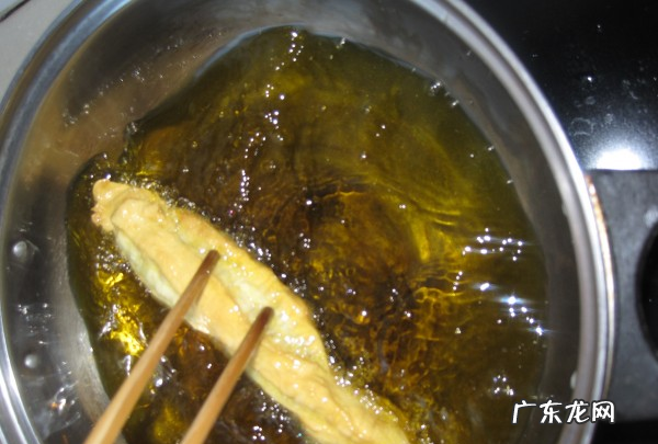 如何自制油条,家庭自制油条简单做法和配方窍门