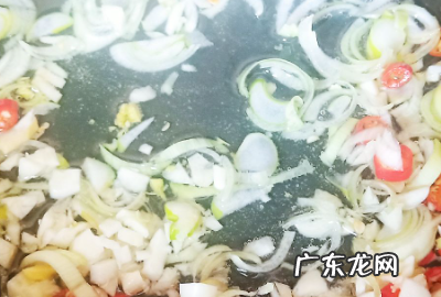 包心菜炒粉条怎么炒,包菜怎么炒才好吃