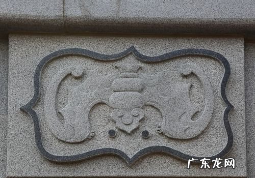 建筑上刻着蝙蝠寓意着什么,建筑上雕刻蝙蝠的寓意是什么
