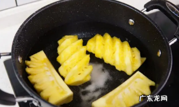 菠萝怎么吃不沙嘴,吃菠萝烂嘴角怎么缓解