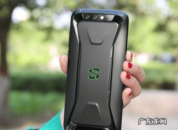 skrao是黑鲨几代,黑鲨手机有几代