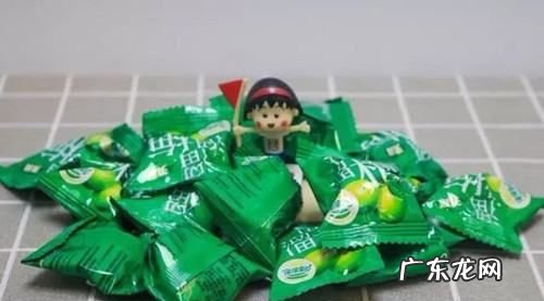 溜溜梅的作用好吃又健康a,溜溜梅可以泡水喝