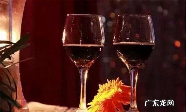 葡萄酒过期有毒,自酿葡萄酒三年了还能喝