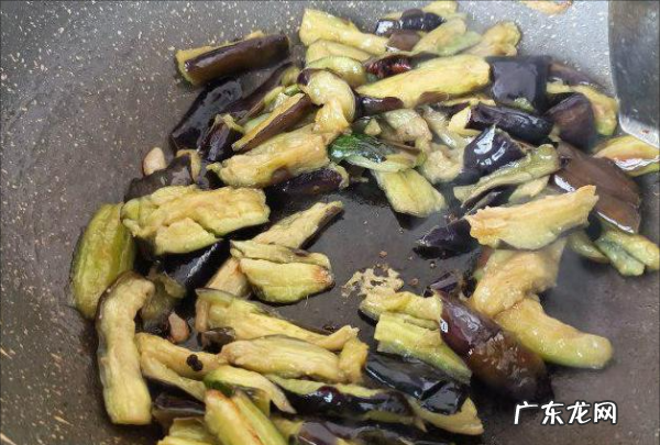 炒茄子怎么炒好吃,清炒茄子的家常做法