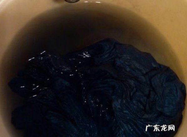 菠菜水可以使褪色黑色衣服上色,菠菜水可以使褪色黑色衣服上色