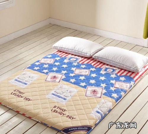 用棉被当床垫危害,用棉被代替床垫好
