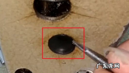 缝纫机不走布怎么处理,缝纫机不送布是什么原因怎样修理