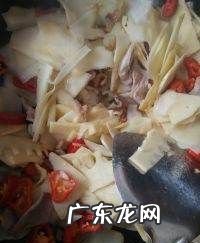 小竹笋怎么炒好吃,竹笋怎么炒好吃又简单的做法粗