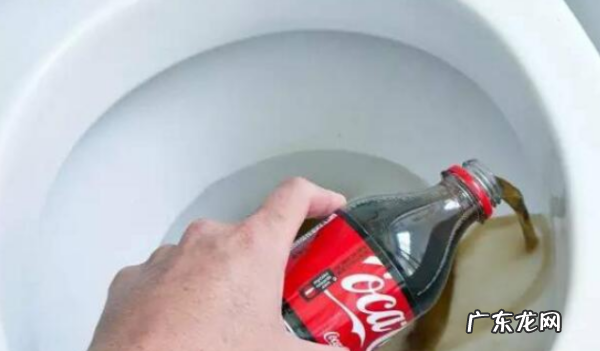 尿垢用什么清除最容易,马桶去除尿垢最好的东西