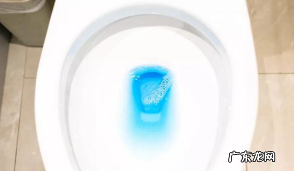 尿垢用什么清除最容易,马桶去除尿垢最好的东西