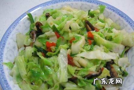 白菜怎么炒不出水,白菜馅水分多怎么补救