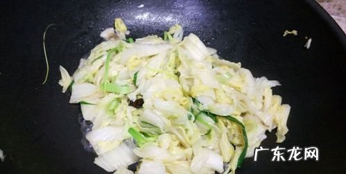 白菜怎么炒不出水,白菜馅水分多怎么补救