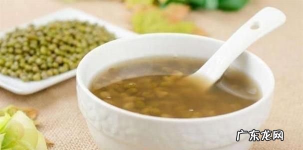 绿豆水为什么有绿有红,绿豆汤为什么有的是红色有的是绿色