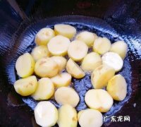 小土豆煮多久熟,土豆煮几分钟能熟透