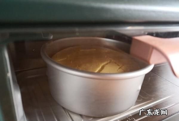 小烤箱烤6寸蛋糕时间,小烤箱烤蛋糕温度和时间调多少