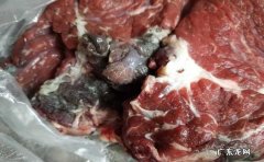 牛肉放冰箱有点变黑可以吃,牛肉放冰箱有点变黑可以吃