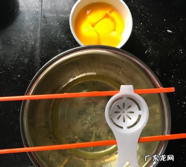 如何解决蛋糕糊有颗粒,为什么蛋黄糊总是有颗粒