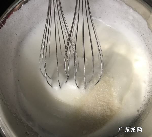 如何解决蛋糕糊有颗粒,为什么蛋黄糊总是有颗粒