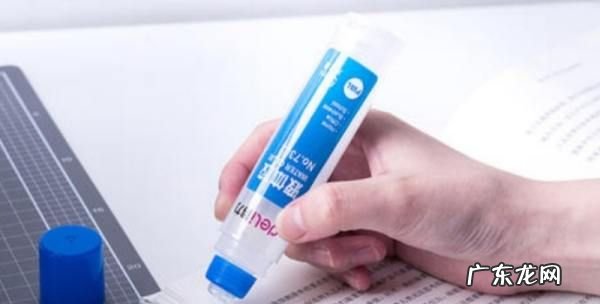 液体胶是什么垃圾,502胶水是什么成分组成的