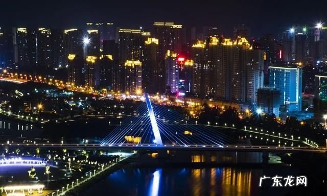 单反拍夜景用什么档,摄影小白如何选择相机