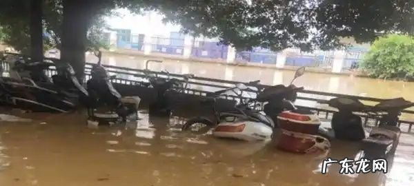 电车淋一晚上会不会坏,电动车会被雨水淋坏