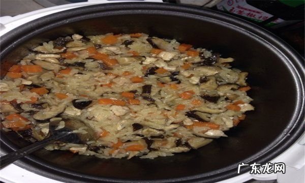 煮糯米饭要放多少水才不烂,用电饭锅煮糯米饭要放多少水