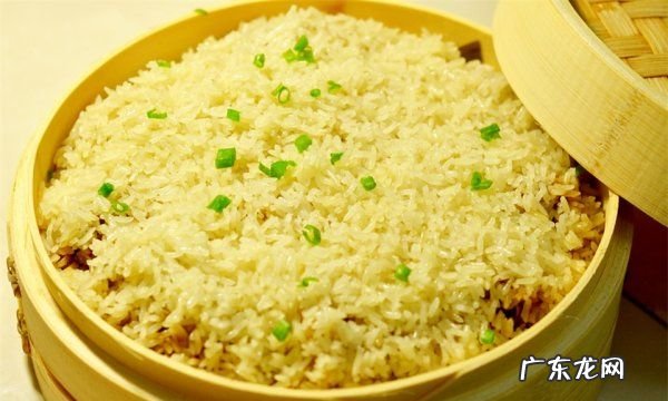 煮糯米饭要放多少水才不烂,用电饭锅煮糯米饭要放多少水