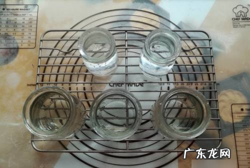 酸奶是怎么做成的,酸奶是怎么做成的