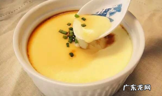 蒸实蛋十个鸡蛋多少水,做实蛋0个鸡蛋放多少水