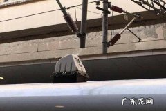 高铁上的闪光灯是什么,高铁列车开头字母是什么