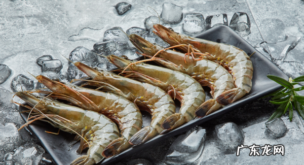 吃了虾可以吃桃子,桃子可以和虾一起吃会过敏